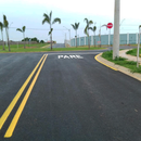 Pintura de demarcação viária a frio com tinta acrílica a base de solvente